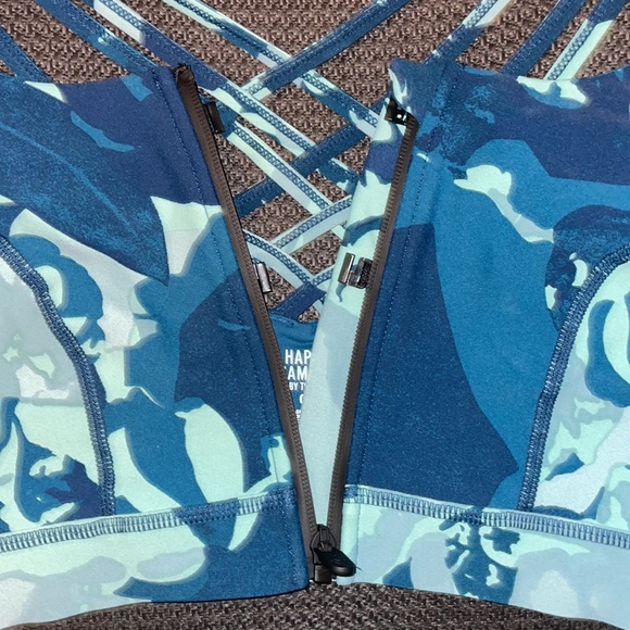 Torrid Happy Camper Sports Bra NWT - Picture 5 of 12